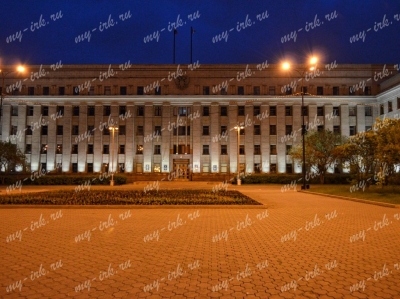 Серый дом - здание Законодательного собрания Иркутской области.