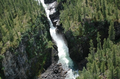 Водопад на реке Онот 