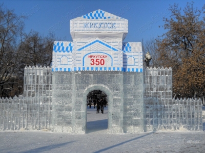 Ледяные фигурки. Сквер Кирова. Зима 2010-2011 