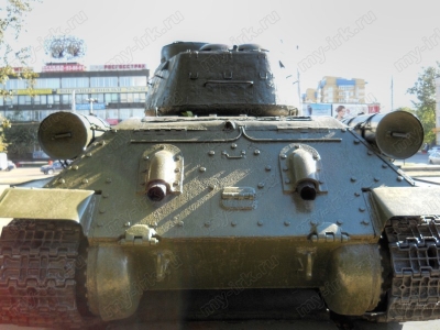 Памятник - танк Т-34-85 