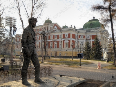 Памятник А. Вампилову 